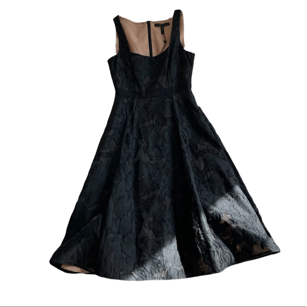 BCBG Dress size 0 - Picture 4 of 7